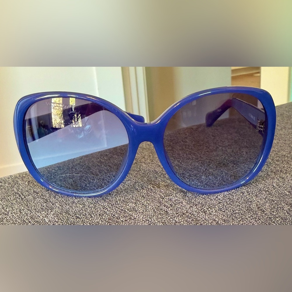 Vince Camuto Oversized Blue Statement Sunglasses